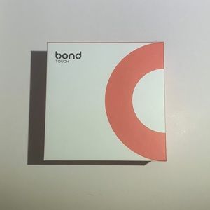 bond touch bracelet in black/silver. ONLY ONE BRACELET!!